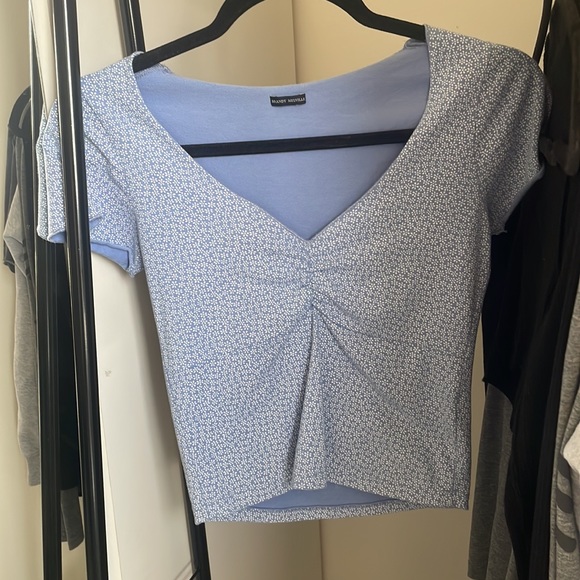 Brandy Melville Ditsy Floral Top - Picture 3 of 3